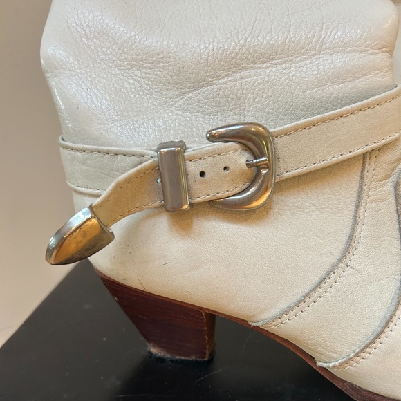 Vintage White Leather Western Zodiac Boot - Picture 9 of 12